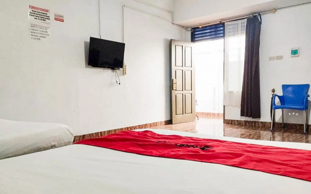RedDoorz @ Amanah Syariah Residence Tanjung Karang Lampung – Guest Rooms – Bandar Lampung