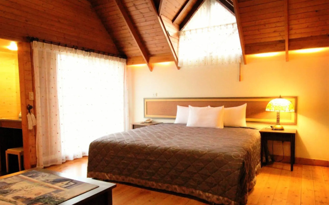 Atunas Holiday Country Resort