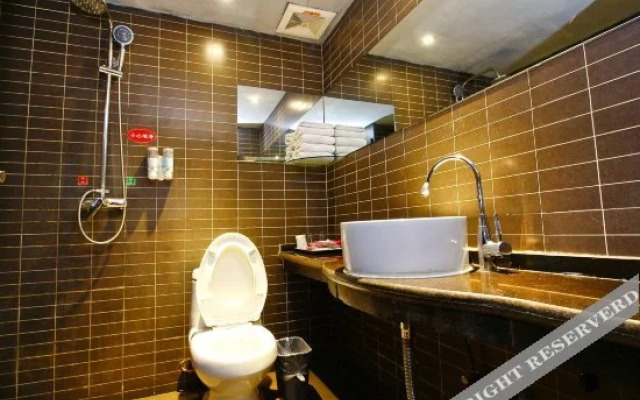 Wangyuan Business Hotel (Xianglong)