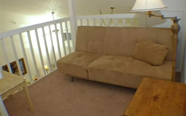 3163 Tamarind Circle,