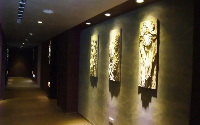 Royal Group Hotel Chun Shan Branch