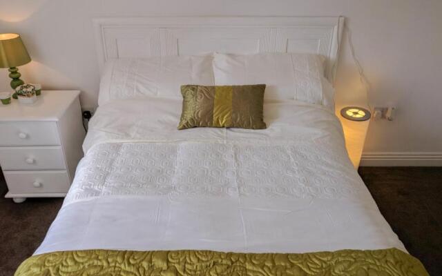 Riverview Luxury Short Stay Apartment