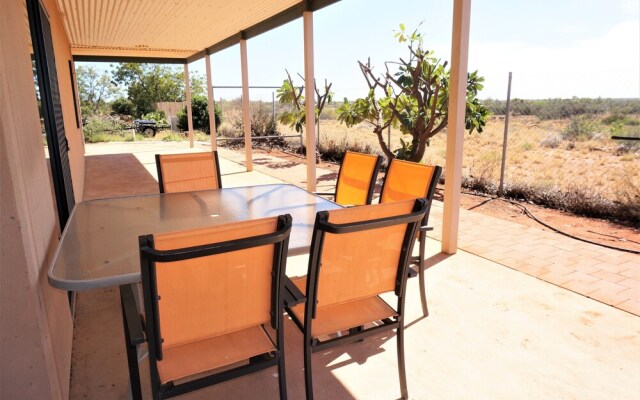 Ningaloo Breeze Villa 6