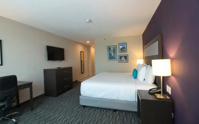 CHN Hotel Monterrey Aeropuerto, Trademark by Wyndham