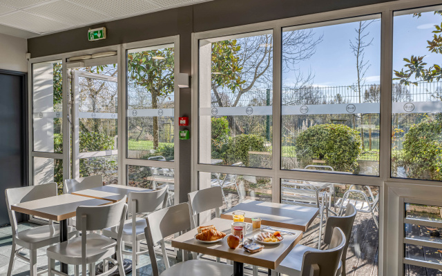 B&B HOTEL Bordeaux Lac/Bruges