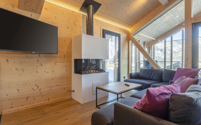 Hochwurzen mit Privatem Pool Haus