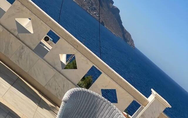 Charming 4-bed Villa in Armeos Masouri Kalymnos