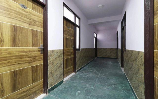 Hotel Signature Village by OYO rooms