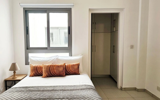 Phaedrus Living Ledras Residences 103