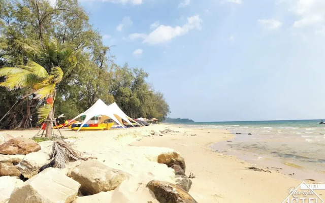 Riverside Mini Hotel Grand World