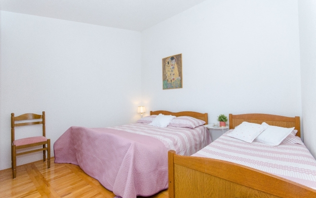 Apartment Bosiljka - by the sea: A2 Sevid, Riviera Trogir