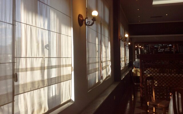Hotel Arberia