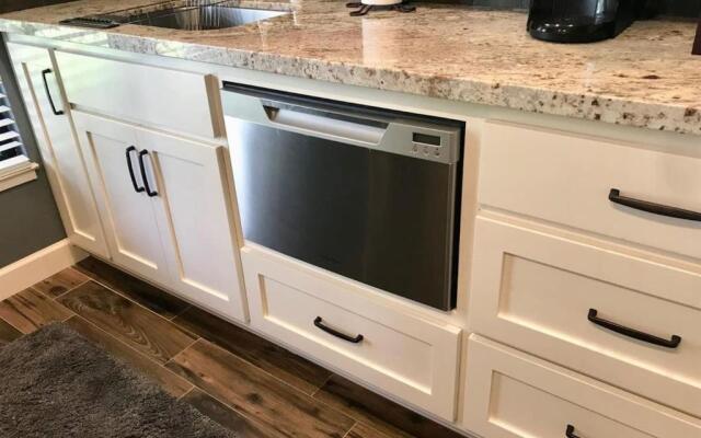 40% OFF Spectacular 1BD Suite inside Silverado