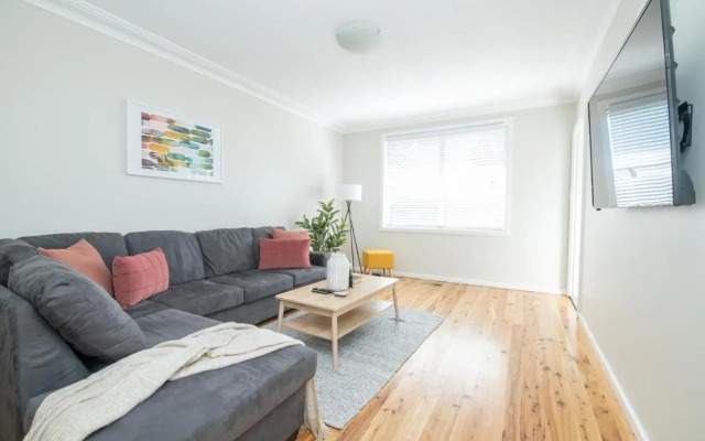Sweet Caroline Sunny & Spacious Sleeps 6