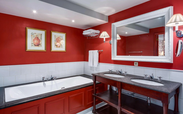 NH Brugge Hotel