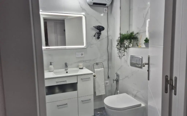 House with patio near Torremolinos centre