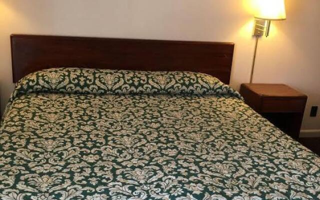 Woodridge Motel