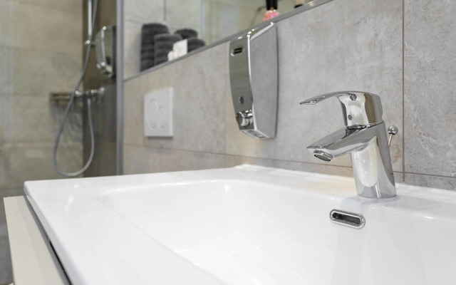 WF-Apartment zentral, trendig & modern, Westbahnhof