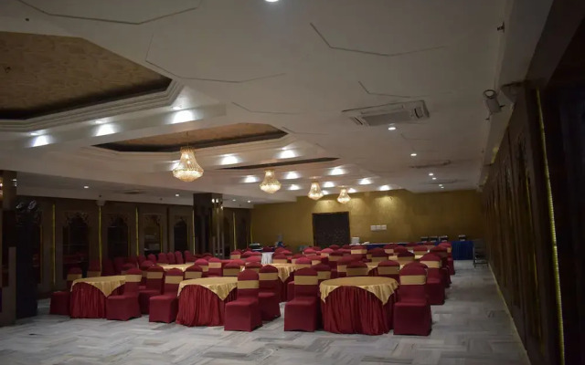 Hotel Radhika Regency