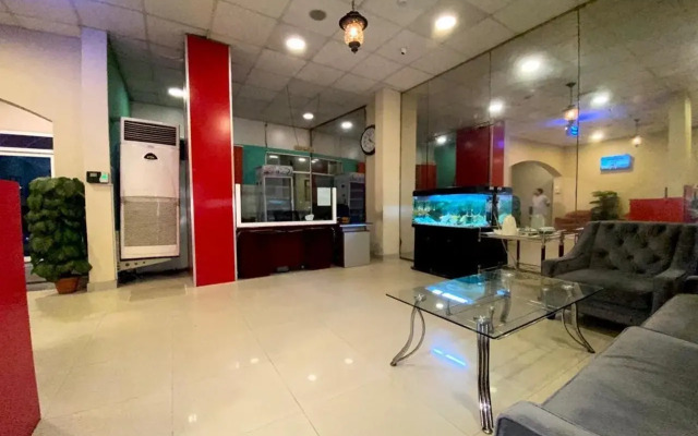 Savoy Inn Hotel