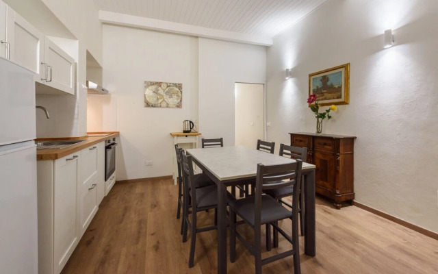 Uffizi 3 bedrooms by Mmega