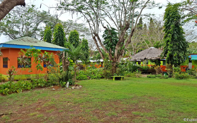 OYO 671 Natua's Cabin