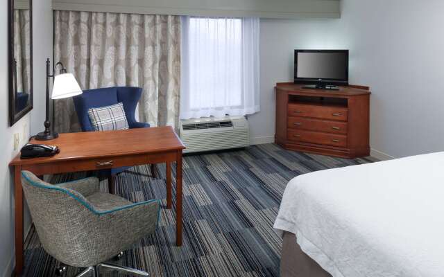 Hampton Inn & Suites Cedar Rapids - North