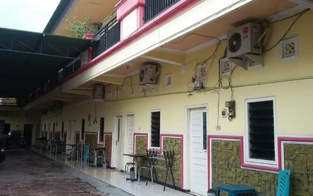 Griya Dua Putra Jaya I By Zuzu