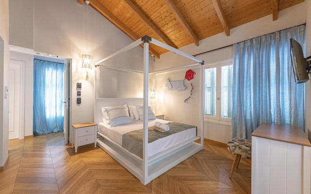 Ipelhome Plaka Boutique Apartments