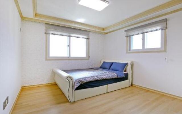 Geoje Blueberry Pension