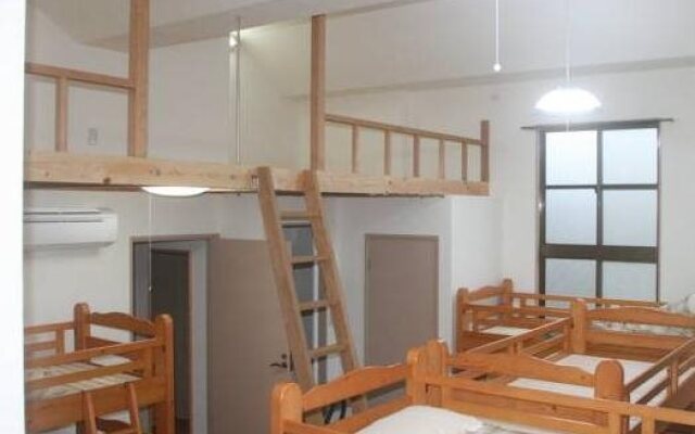 Kyoto Guest House The Earthship