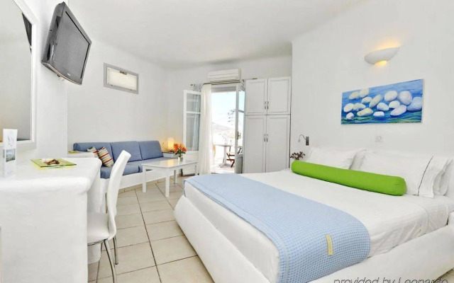 Yades Suites - Apartments & Spa