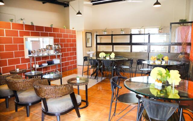 Pleasant Moments -Business Hotel