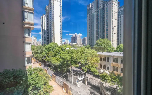Tyms Modern 2BR 1BA Suite Xujiahui Metro