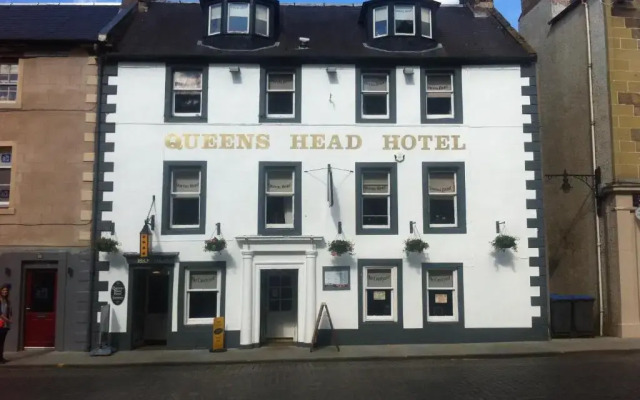Queens Head Hotel