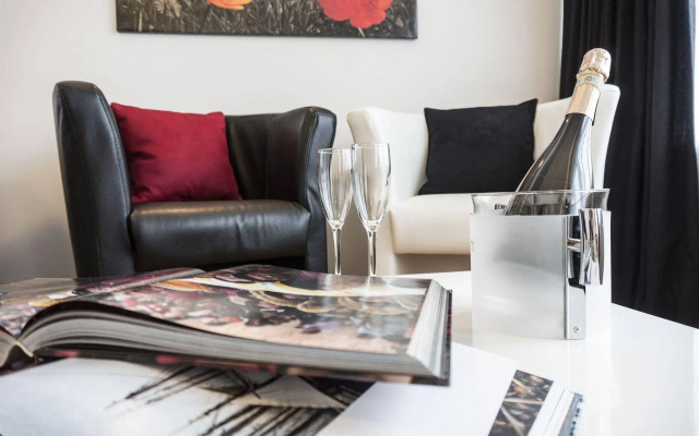 The Queen Luxury Apartments - Villa Carlotta
