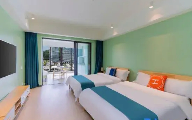 Luoxiang Holiday Apartment (Zhapo Beiluowan Shop)