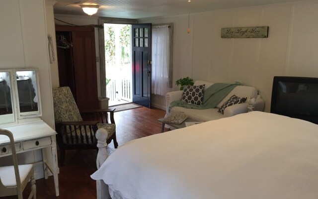 Open Gates Bed & Breakfast