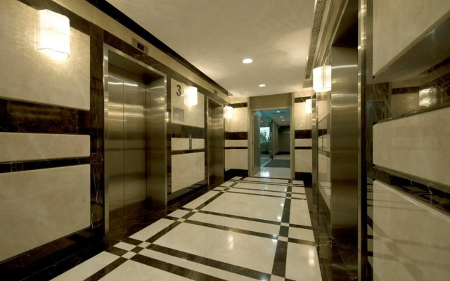 V Hotel Bencoolen