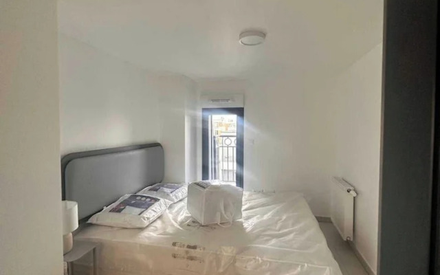 Elegant Appt - 3bdr/8p - Near Paris & La Defense