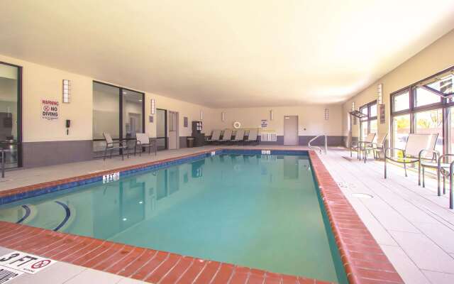 La Quinta Inn & Suites by Wyndham Pampa