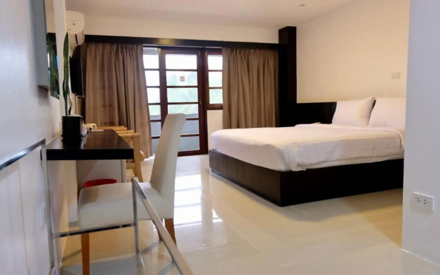 S2 Hotel