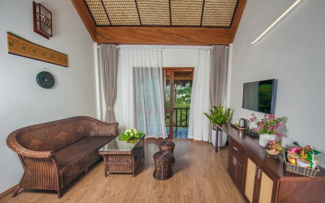 Hoa Binh Hotel