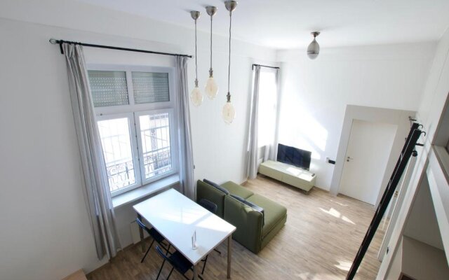 Standard Apartment by Hi5 - Gellért Spa Area