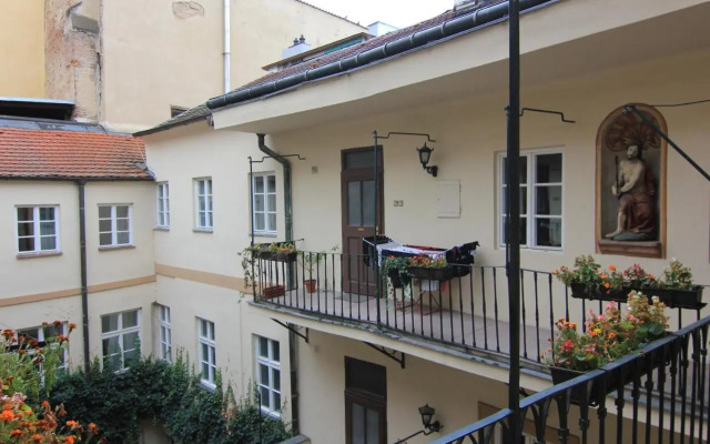 Mala Strana apartment 1