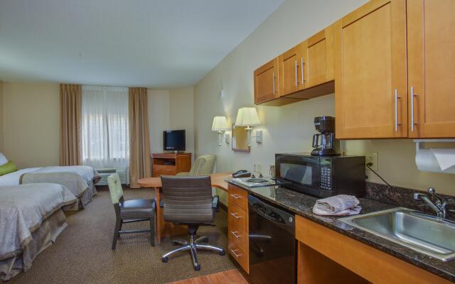 Candlewood Suites Richmond Airport, an IHG Hotel