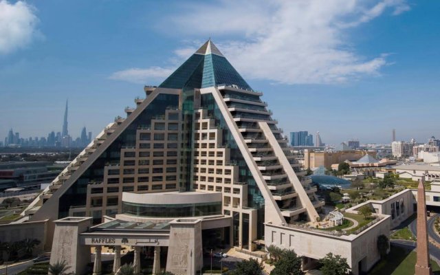 Отель Raffles Dubai