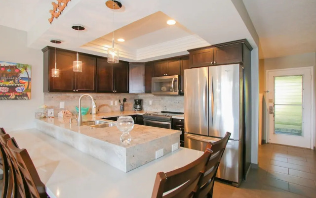 Kahana Sunset B7 2 Bedroom Condo by Redawning