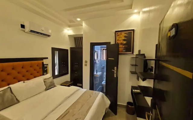 De Bullion Hotels and Suites