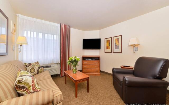 Candlewood Suites Bloomington-Normal